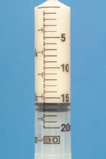 What dosages are measured on these syringes?     _____