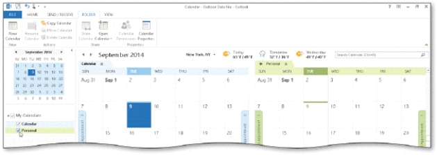   -Outlook automatically assigns a different ____ to each new calendar you create,as shown in the accompanying figure. A)  arrangement B)  color C)  list D)  view