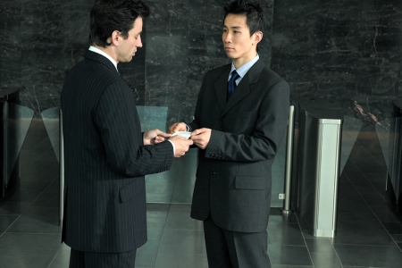   Personal Selling Process Photo A -objective at the __________ stage of the personal selling process is to convert a prospect into a customer by creating a desire for the product or service. A)  presentation B)  approach C)  follow-up D)  preapproach E)  close