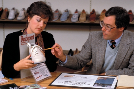   Personal Selling Process Photo B -Consider the Personal Selling Process Photo B shown above.Selling that involves adjusting the presentation to fit the selling situation is known as __________ selling. A)  team B)  personal C)  adaptive D)  need-satisfying E)  one-on-one