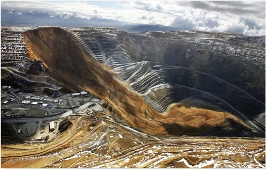   The photograph shows an example of which mass movement process? A)  debris flows B)  scarification C)  landslide D)  both scarification and landslide E)  both debris flow and landslide