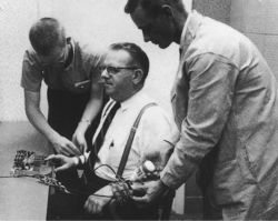 In 1961,Stanley Milgram devised an experiment to measure:       A)  domination as a  special case of power.  B)  how far ordinary people would go in obeying an authority figure. C)  how honor and shame shape people's choices. D)  the paradox of authority.