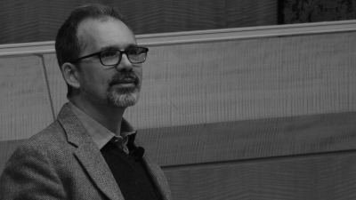 Professor Stephen Duncombe argues that the Occupy Wall Street movement was a ________ and thus not a lasting ________.   A)  burst; success B)  success; protest C)  success; problem D)  mass movement; citizens' movement