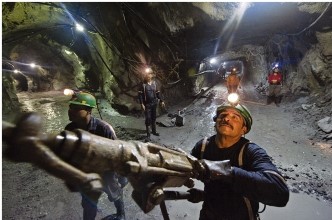 Infographic 26.4         -From Infographic 26.4, list and explain which mining technique would be considered most dangerous to the miner.