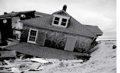 Which energy sources are responsible for the destruction in the image below?   A) internal and external B) gravitational and internal C) gravitational and external D) convective and internal