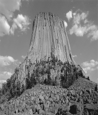 The volcano in the image below is ________.   A) active B) extinct C) dormant D) quiescent