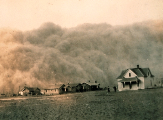 An American experience with desertification in the earlier part of the 20ᵗʰ Century,as shown in this picture,is called The_____.   A) Sahelian Desert B) Mojave Desert C) Great Plains D) Dust Bowl