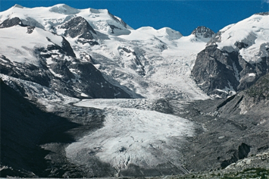 What feature will be formed by the sediment carried along the sides of this glacier?   A) cirque B) tarn C) arête D) lateral moraine E) None of these.