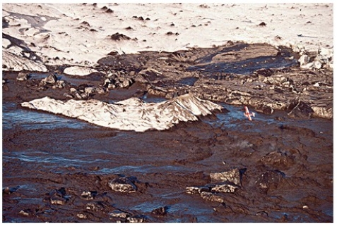 Volcanic eruptions can produce huge floods by   A) melting ice sheets. B) erupting huge quantities of water vapor. C) displacing water in lakes.