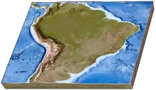 On this southern continent, which side has a plate boundary?   A)  the left west)  side B)  the right east)  side C)  both sides D)  neither side