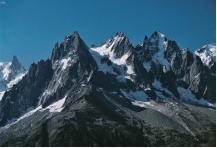 What are these sharp, glacially carved ridges?   A)  cirque B)  arête C)  hogback D)  razorback E)  flatiron