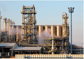   -Industrial pollution from this oil refinery best represents a type of A) biological environmental hazard. B) cultural environmental hazard. C) physical environmental hazard. D) chemical environmental hazard.