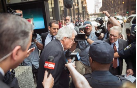    Credit: Scott Olson/Getty Images News/Getty Images -Which of the following does research suggest is the overriding bias in the news? A) Many network stories favor liberals.-Consider This: There is little evidence that suggests a consistent liberal bias in the media. B) Newspaper articles tend to favor conservative causes. C) Coverage is determined by what draws the largest audience. D) The president is consistently shown in a good light to boost morale.