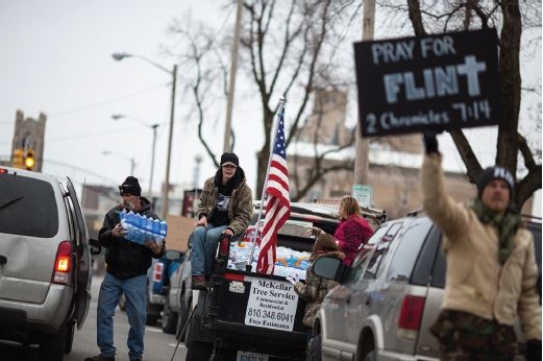    Credit: Brett Carlsen/Getty Images News/Getty Images -What do issues like the Flint water crisis,which attract serious attention from public officials and other people actively involved in politics at the time,collectively make? A) news agenda B) policy agenda C) media agenda -Consider This: Political actors are seeking to have their priorities take precedence over other groups in society in terms of outcomes. D) entrepreneurial agenda