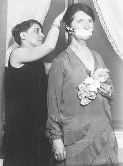 <strong> What was the result of Margaret Sanger's 1929 appearance with her mouth bandaged at Boston's Ford Hall Forum after local officials refused to let her speak publicly about birth control?</strong> A) She was arrested and served 30 days in jail for distributing information about birth control. B) Her birth control clinic in Brooklyn was permanently shut down by the government. C) Her protest against censorship gave the birth control movement more national publicity. D) There was an increase in the number of female deaths due to illegal abortions.