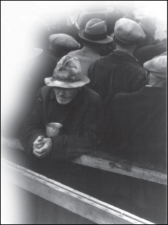     -How does the image of poverty in Dorothea Lange's photograph  Breadline  San Francisco, 1933, compare with that in Reginald Marsh's drawing Bread Line? A)  Only Marsh's drawing portrays the impulse toward collective action. B)  Both portray the anger of the poor. C)  Only Lange's photograph portrays true hunger. D)  Both portray the isolation of the poor.