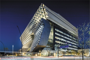   By rejecting harmony and logic,_________ architects, such as Thom Mayne in the Kolon One & Only Tower (figure 21.6B) , create variety in their designs. A)  Postmodern B)  Baroque C)  Global D)  Deconstructivist