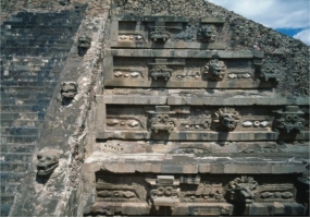     Explain the meaning and use of these two Mesoamerican structures: the Temple of the Feathered Serpent from Teotihuacán (figure 17.13) and the Mayan Temple I at Tikal (Figure 17.14).