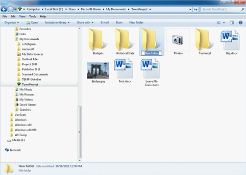   As shown in the accompanying figure, folders within folders are ____ folders. A)  buffer B)  root C)  nested D)  extended