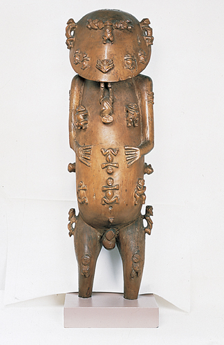 <strong>​   Although the Figure of a Deity: A'a Rurutu from the Austral Islands in central Polynesia was an ancestor deity, what else did it represent?</strong> A)The act of creating humans B)A shape-shifting shaman C)A marriage ceremony D)A religious prophet <div style=padding-top: 35px> 