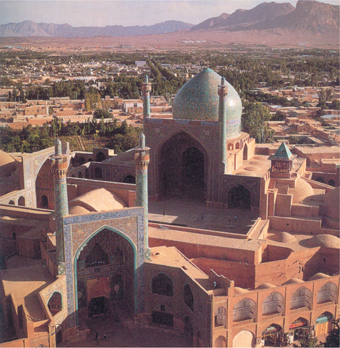 ​   The Royal Mosque of Isfahan has which feature? A) A rose window B) A richly embellished interior that contrasts the simpler exterior C) A Doric colonnade D) A central organization symbolizing the cosmos