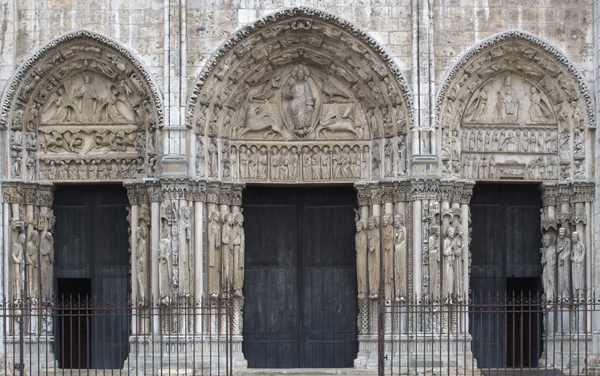 ​   The portals of which cathedral appear in this image? A)  Laon B)  Chartres C)  Amiens D)  Reims