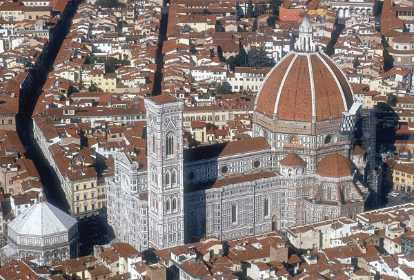 <strong> The Tuscan Romanesque revetment of the Florentine Duomo brings it closest to which architectural tradition?</strong> A) French Gothic B) English Perpendicular C) Ottonian D) Early Christian