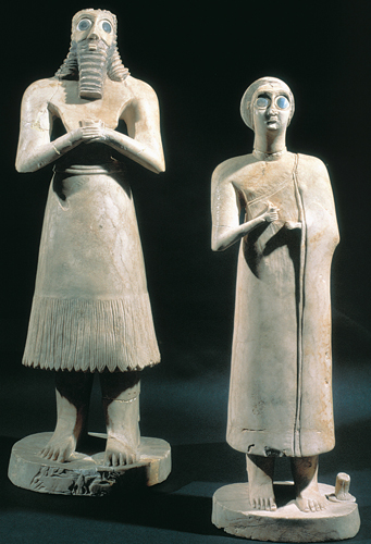 ​   What was the purpose of these statuettes from the Square Temple at Eshnunna? A)  They were placed in the tomb to entertain the deceased in the afterlife. B)  They were placed in temples as dedications expressing gratitude to deities. C)  They accompanied the deceased in the tomb to offer prayers to deities. D)  They served as witnesses in the proceedings of law courts.