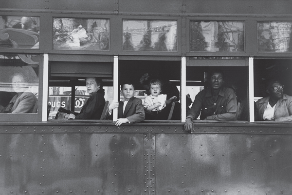 <strong> Robert Frank's photograph illustrating the realities of segregation was taken in which American city?</strong> A) Selma B) Chicago C) New Orleans D) Houston