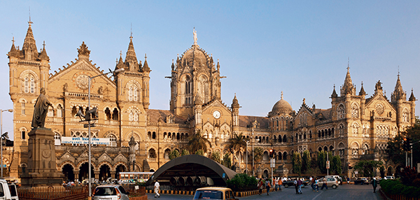 ​   What was the name of this building at the time it was constructed? A)  Taj Mahal B)  Victoria Terminus C)  Emerald Temple D)  Victoria Pagoda