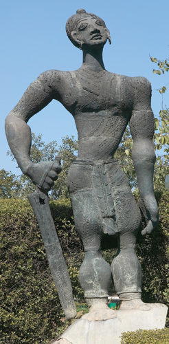 ​   Which artist created Ashoka at Kalinga ? A)  Vivan Sundaram B)  Subhaprasanna Bhattacharjee C)  Meera Mukherjee D)  Surendran Nair