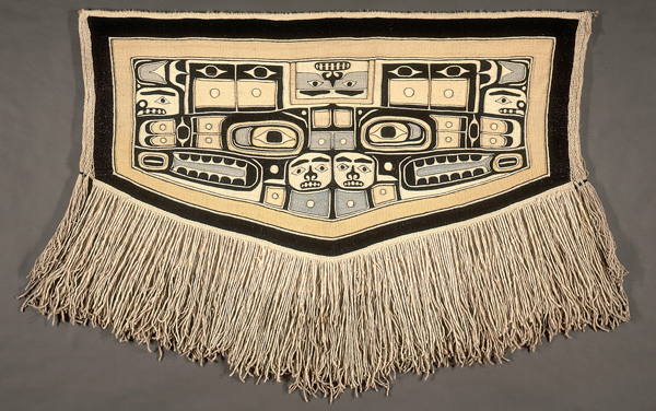 <strong> Blankets with stylized animal motifs woven of shredded bark and goat wool by Tlingit artists are referred to by which term?</strong> A) Tipi B) Chilkat C) Yupik D) Kiowa