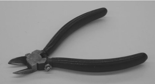 The following image shows tool handles coated by the process of ____.      A)  dip coating B)  knife coating C)  transfer coating D)  electrostatic powder gun